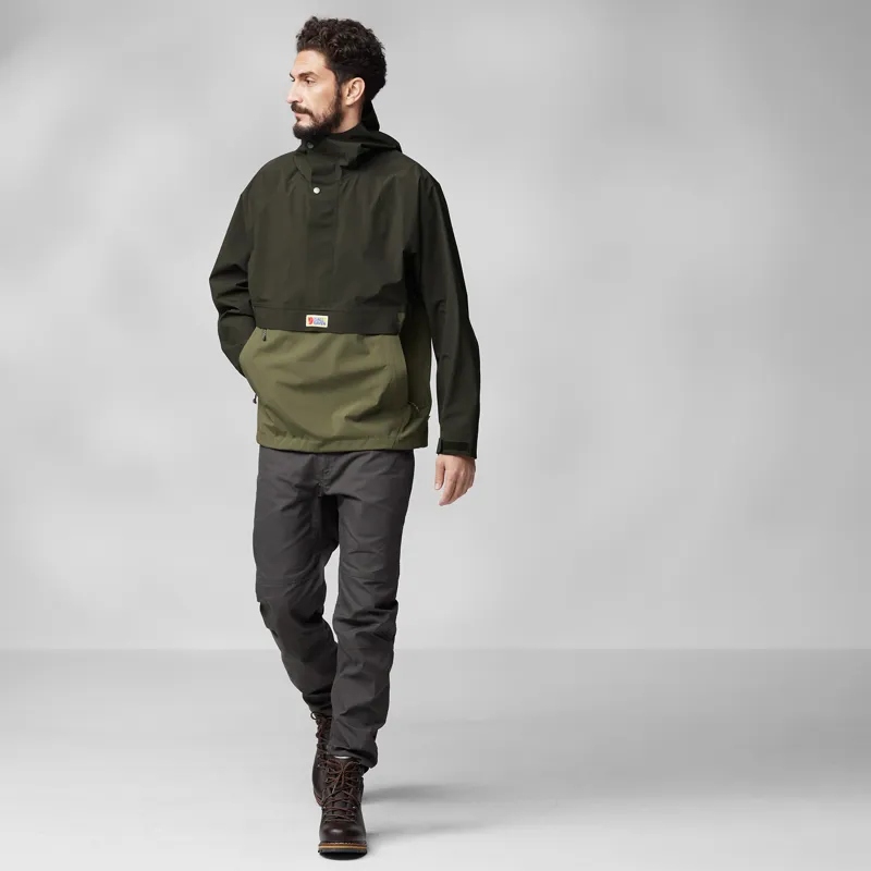 Fjallraven Vardag Hydratic Anorak Mens in Deep Forest Laurel Green-2